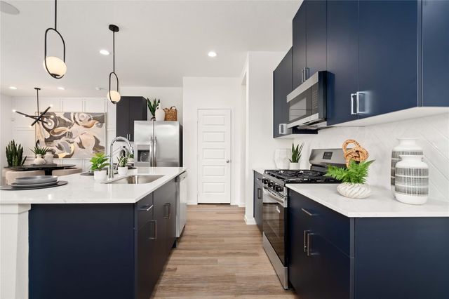 7609 Inwood Hills Lane, Houston, TX 77088