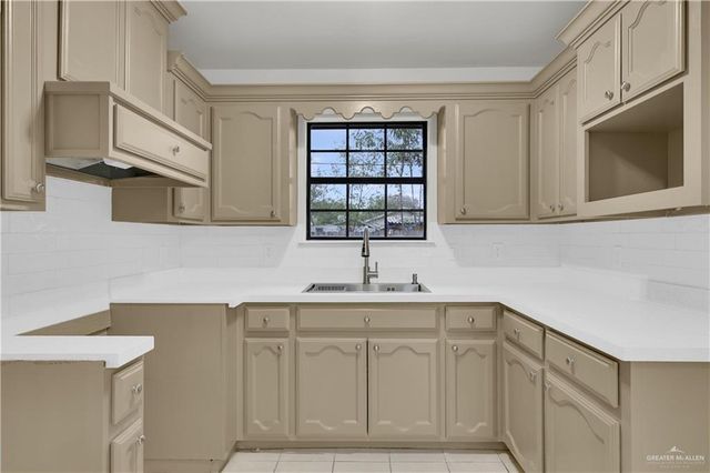 309 E 1st Street, San Juan, TX 78589