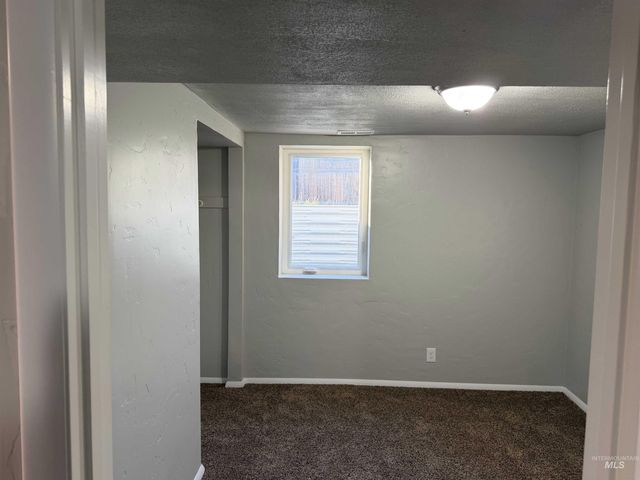 439 Van Buren St, Twin Falls, ID 83301