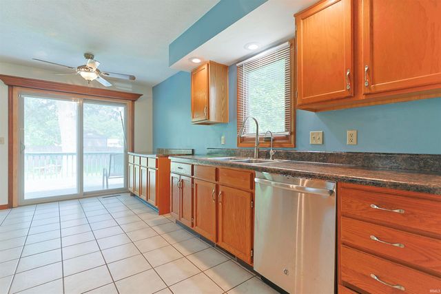 52297 Leland Avenue, South Bend, IN 46637