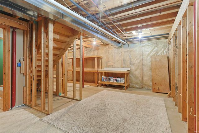 52297 Leland Avenue, South Bend, IN 46637