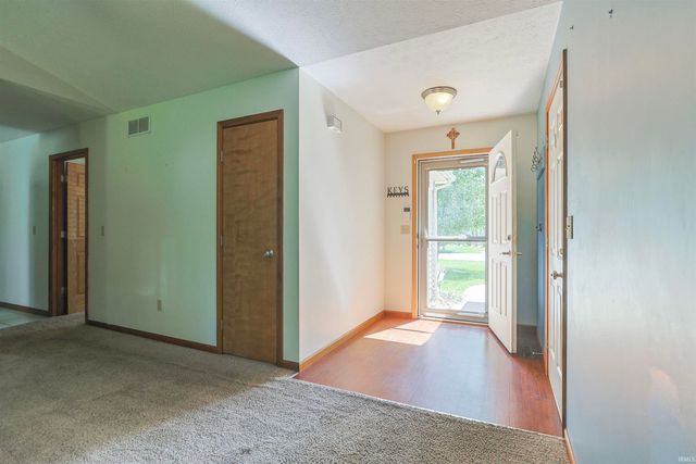 52297 Leland Avenue, South Bend, IN 46637