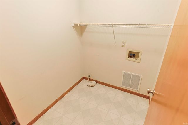 52297 Leland Avenue, South Bend, IN 46637