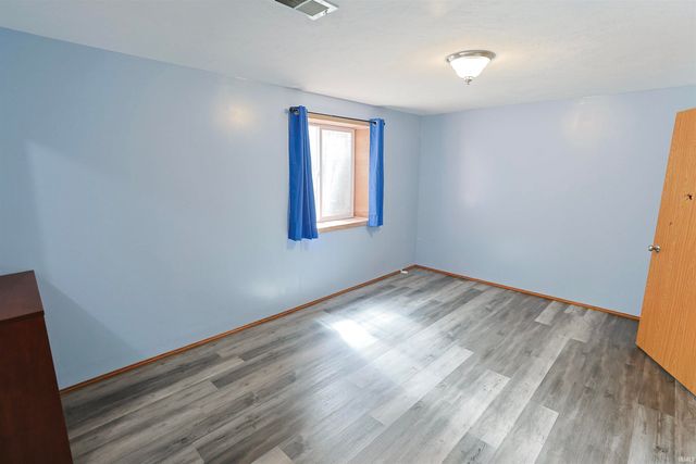 52297 Leland Avenue, South Bend, IN 46637