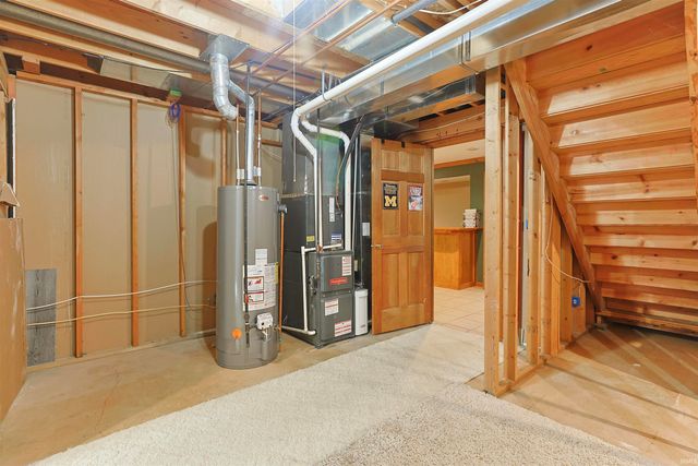 52297 Leland Avenue, South Bend, IN 46637