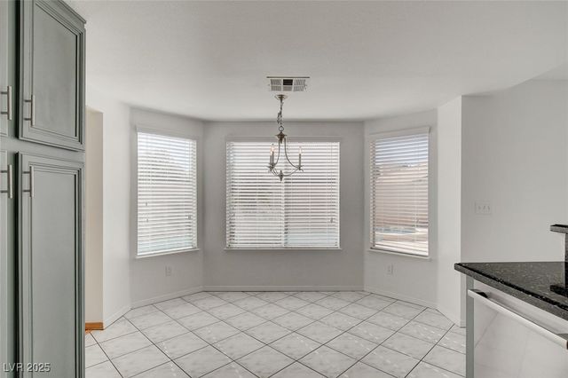 9805 Cross Creek Way, Las Vegas, NV 89117