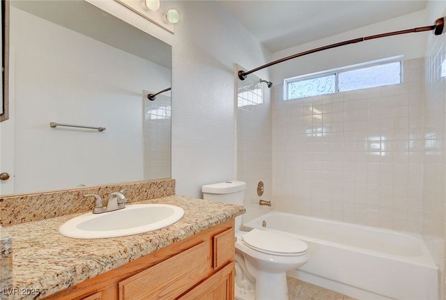 9805 Cross Creek Way, Las Vegas, NV 89117