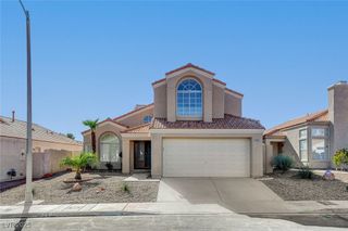 9805 Cross Creek Way, Las Vegas, NV 89117
