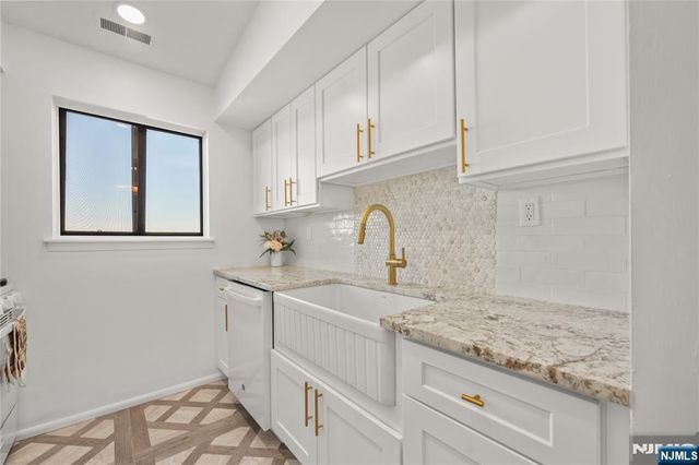 114 Pennington Avenue T, Passaic, NJ 07055