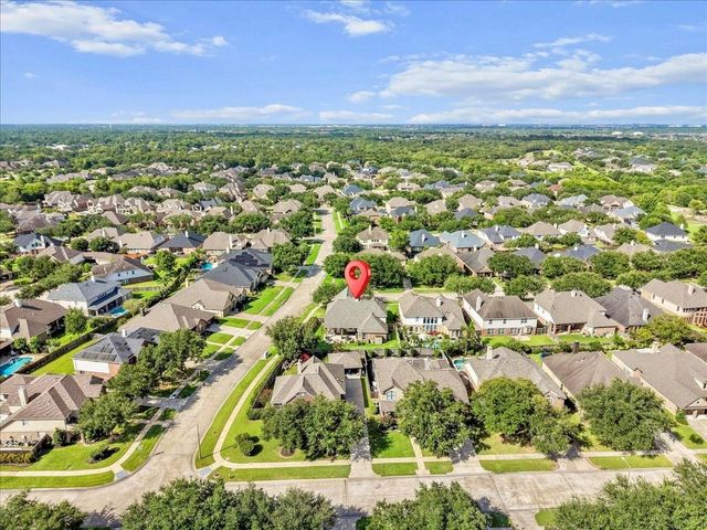 2500 Rockygate Lane, Friendswood, TX 77546