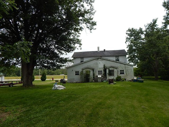 42 10th Street, Carbon Cliff, IL 61239