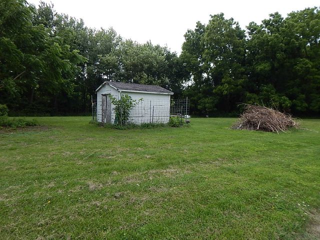 42 10th Street, Carbon Cliff, IL 61239
