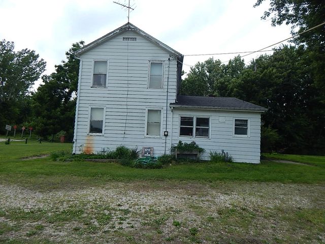 42 10th Street, Carbon Cliff, IL 61239