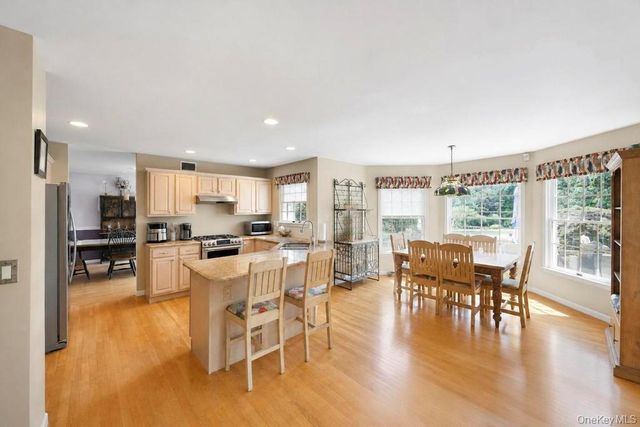 150 Hayrick Lane, Commack, NY 11725
