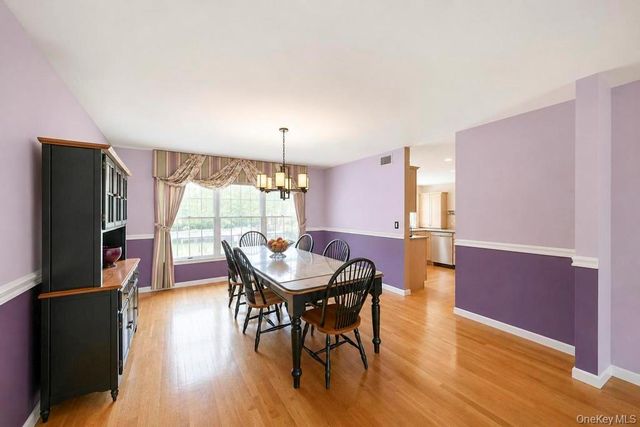 150 Hayrick Lane, Commack, NY 11725