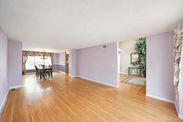 150 Hayrick Lane, Commack, NY 11725