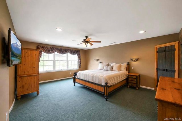 150 Hayrick Lane, Commack, NY 11725