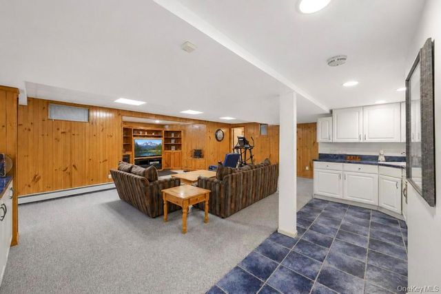 150 Hayrick Lane, Commack, NY 11725