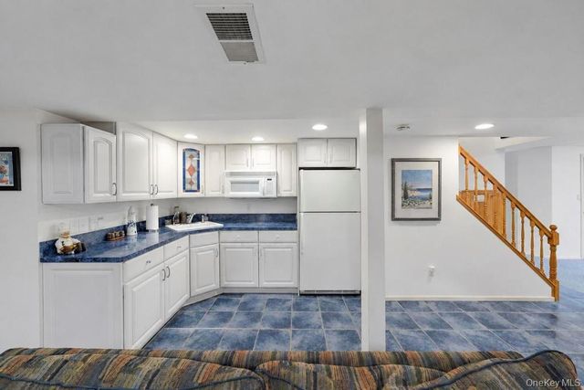 150 Hayrick Lane, Commack, NY 11725