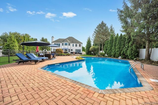 150 Hayrick Lane, Commack, NY 11725