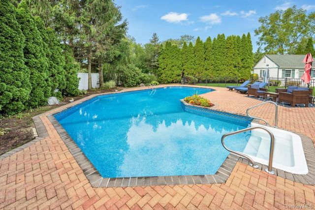 150 Hayrick Lane, Commack, NY 11725