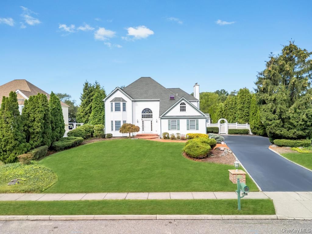 150 Hayrick Lane, Commack, NY 11725
