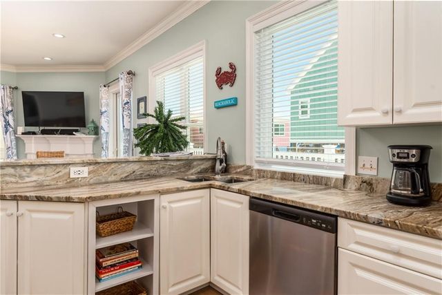 106 Serigny Court, Dauphin Island, AL 36528