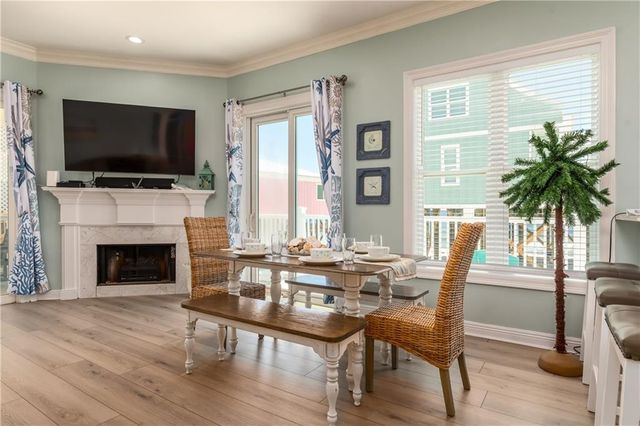 106 Serigny Court, Dauphin Island, AL 36528