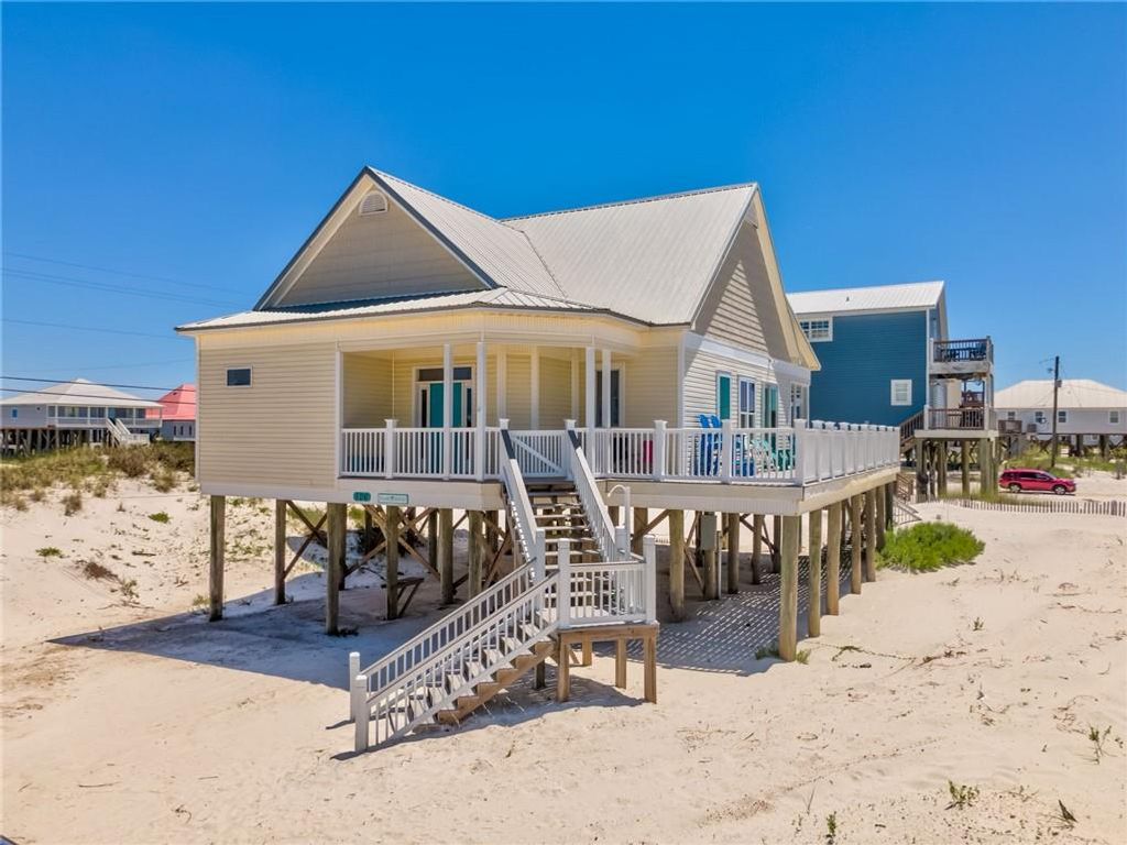 106 Serigny Court, Dauphin Island, AL 36528