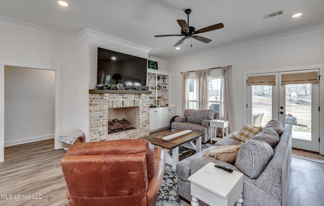 127 Ole Magnolia Drive, Brandon, MS 39042