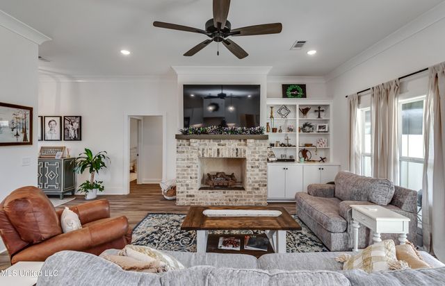 127 Ole Magnolia Drive, Brandon, MS 39042