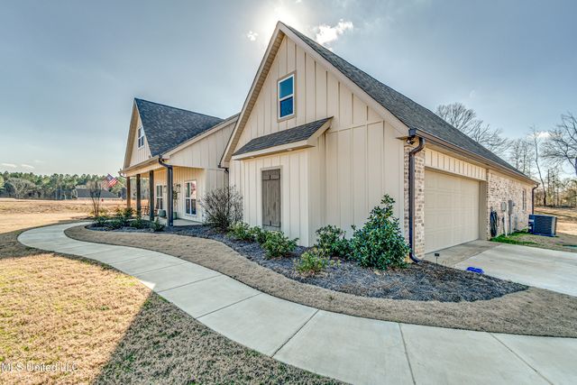 127 Ole Magnolia Drive, Brandon, MS 39042
