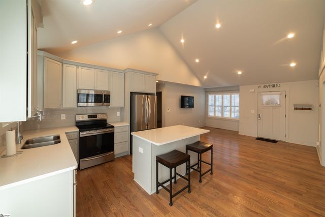 27 Gatling Avenue, Greenville, SC 29605