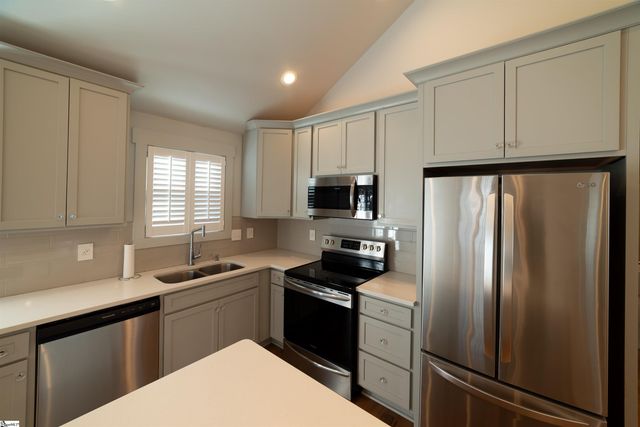 27 Gatling Avenue, Greenville, SC 29605