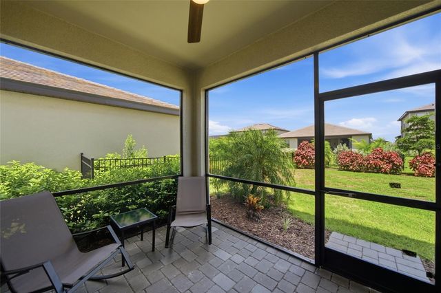 14988 SERENE SHORES LOOP, Lakewood Ranch, FL 34211
