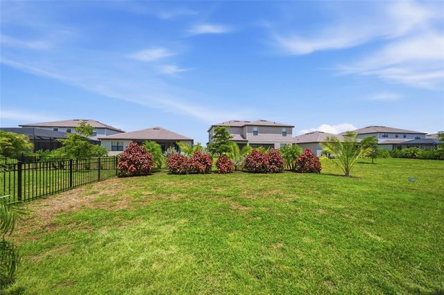 14988 SERENE SHORES LOOP, Lakewood Ranch, FL 34211
