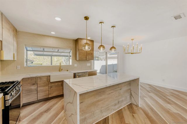 6484 Belle Glade Ave, San Diego, CA 92119