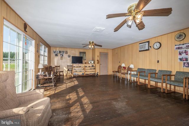 706 WEYMOUTH RD, Vineland, NJ 08360