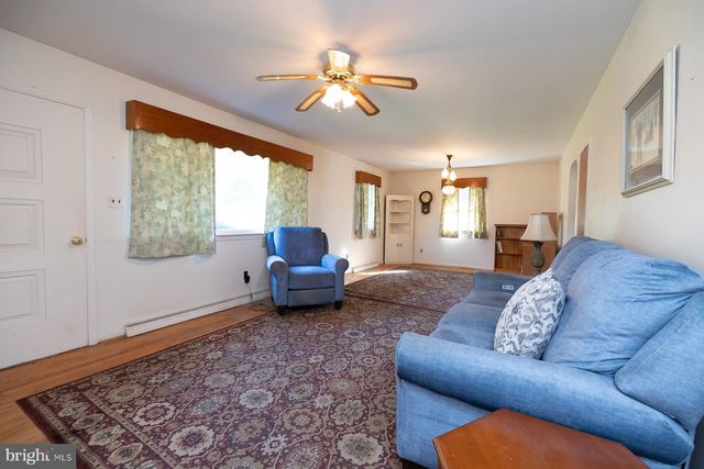 706 WEYMOUTH RD, Vineland, NJ 08360