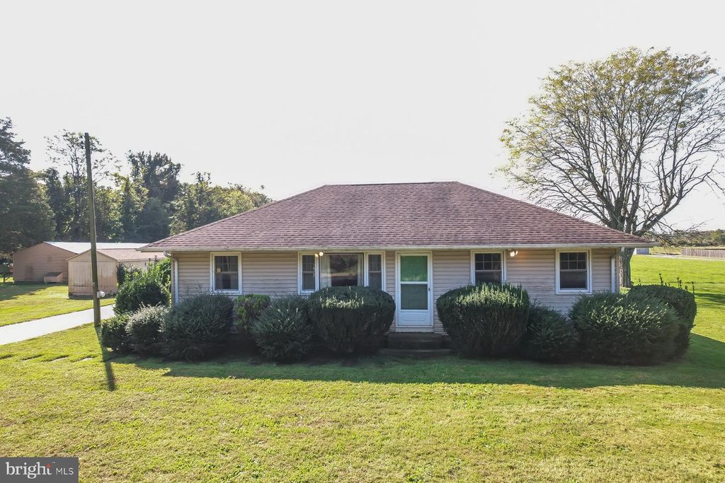 706 WEYMOUTH RD, Vineland, NJ 08360