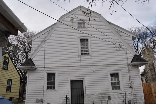 4050 N 41st STREET, Milwaukee, WI 53216