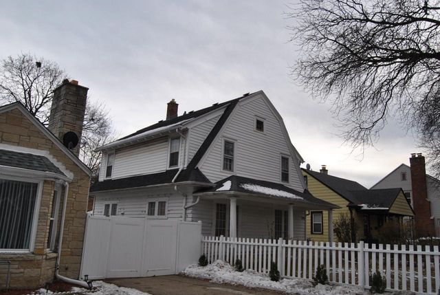 4050 N 41st STREET, Milwaukee, WI 53216