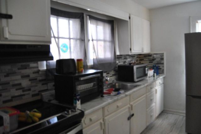 4050 N 41st STREET, Milwaukee, WI 53216