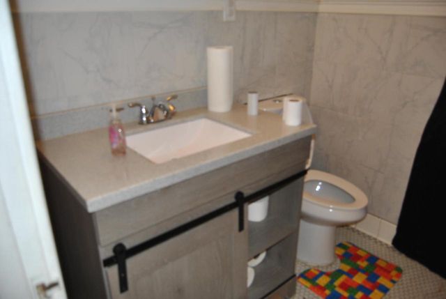 4050 N 41st STREET, Milwaukee, WI 53216