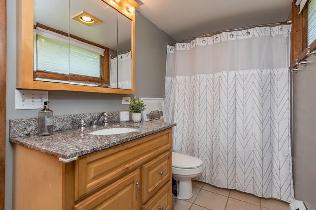 37696 N North Avenue, Beach Park, IL 60087
