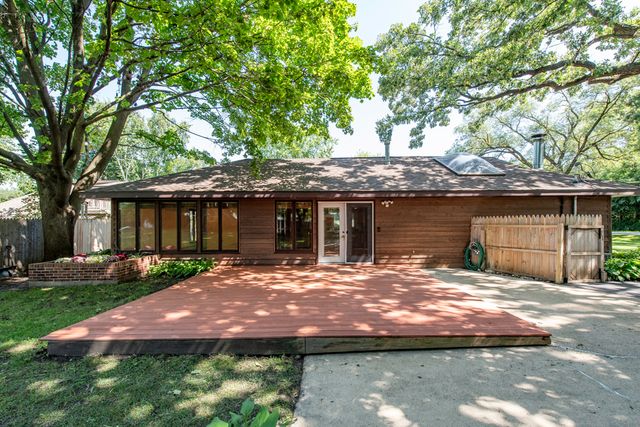 37696 N North Avenue, Beach Park, IL 60087