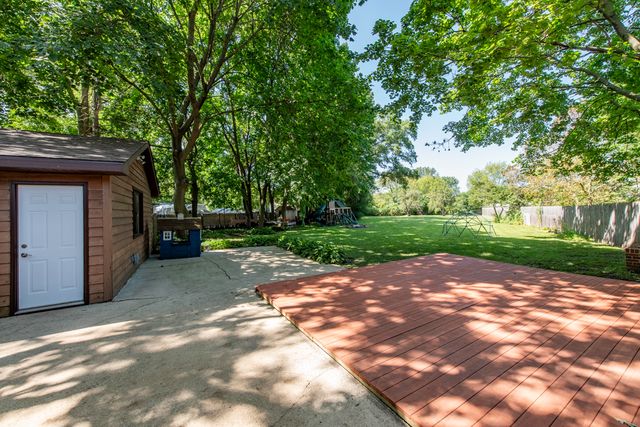 37696 N North Avenue, Beach Park, IL 60087