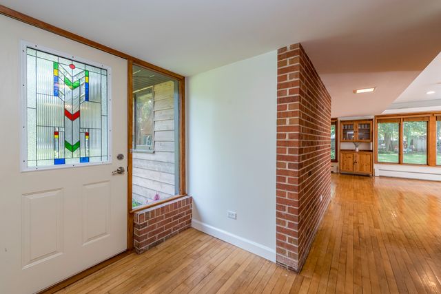 37696 N North Avenue, Beach Park, IL 60087