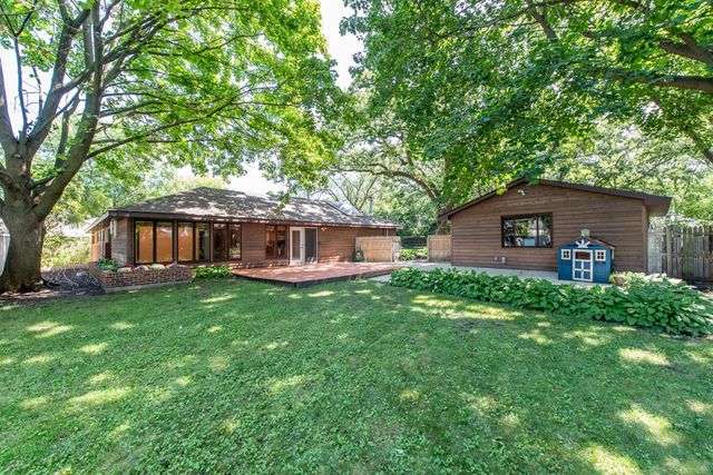 37696 N North Avenue, Beach Park, IL 60087