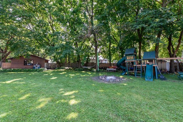 37696 N North Avenue, Beach Park, IL 60087